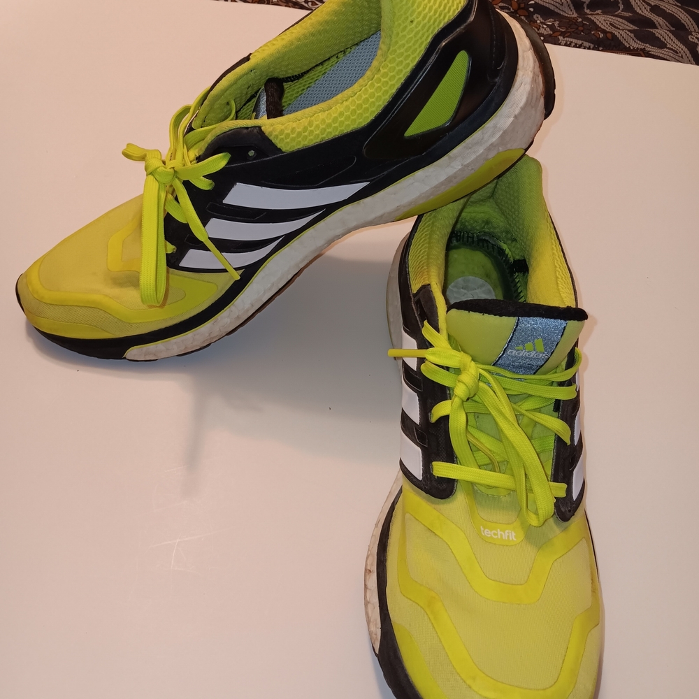 Adidas Energy Boost Running Shoes(Q34010)Preowned Men ’s Sz 12 ElectricVoltGreen